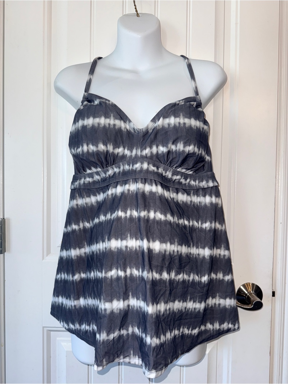 Tie-Dye Gray & White MATERNITY Tie back Tankini